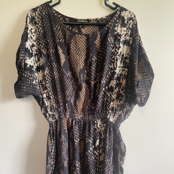 Express Dresses & Skirts - Express Dolman Sleeves Snake Print Mini Dress with Pockets Size Medium
